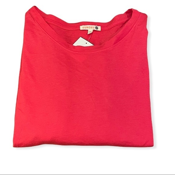 SUNDRY Pink Hibiscus Tee Shirt Crewneck Soft Cotton Modal - Picture 2 of 2